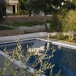 Allegre Complex Villa