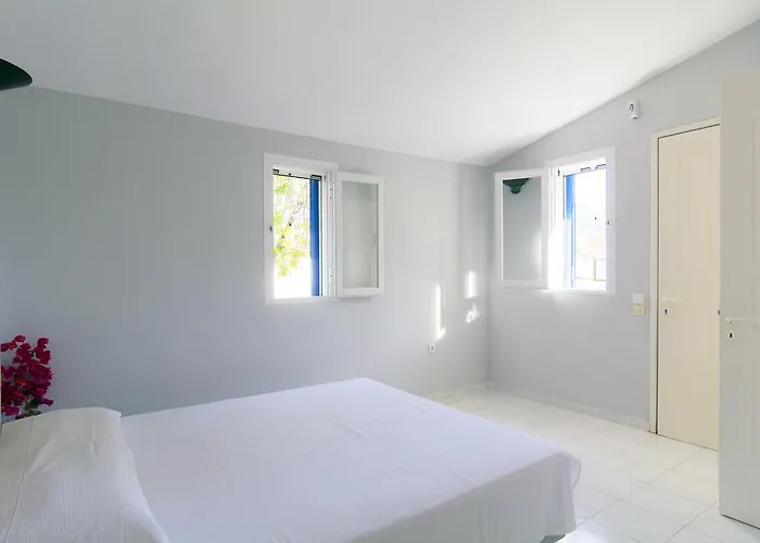 Allegre Complex Villa